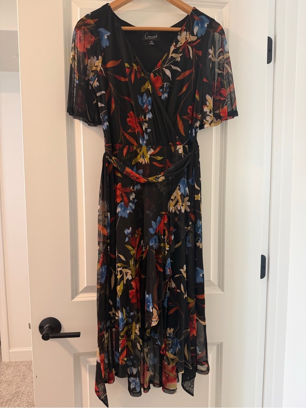 Black Floral Midi Dress with Flutter Sleeves 6 PETITE - Picture 2 of 2